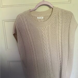 Alice + Olivia Cream Cable Knit Short Sleeve Sweater